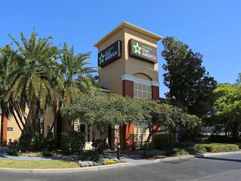 Extended Stay America Select Suites - Tampa - North Airport Hotel